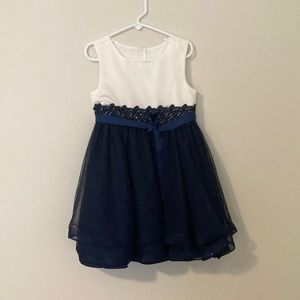 Rare Edition elegant formal dress. Size 5T. Excellent condition.